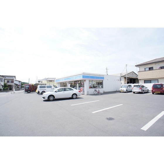 コンビニ　ローソン水戸堀町店（コンビニ）まで284m