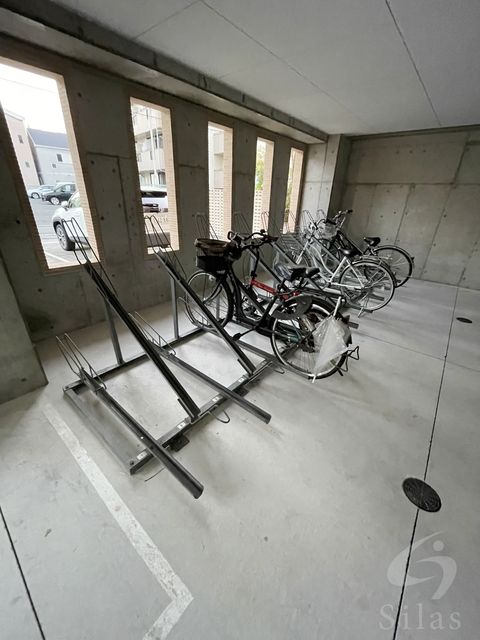 ＪＲ関西本線 八尾駅 徒歩7分 6階建 築17年の外観写真