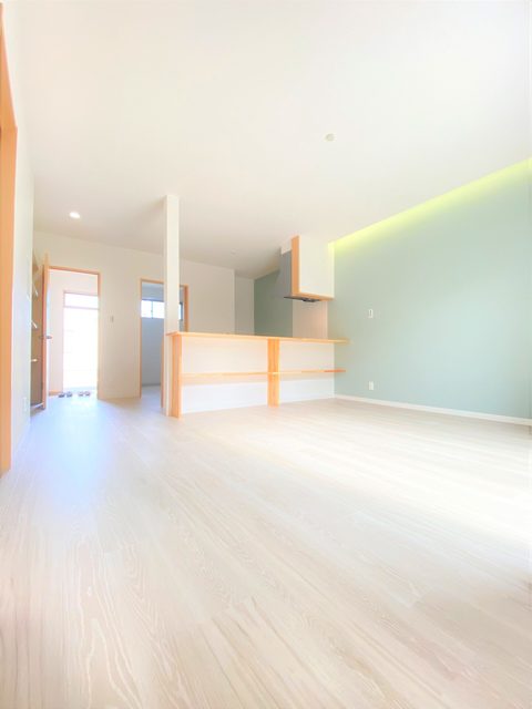 ＪＲ和歌山線 田井ノ瀬駅 徒歩26分 2階建 築5年の居間写真
