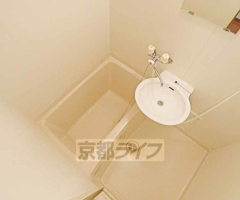 レオパレス西陣の風呂写真