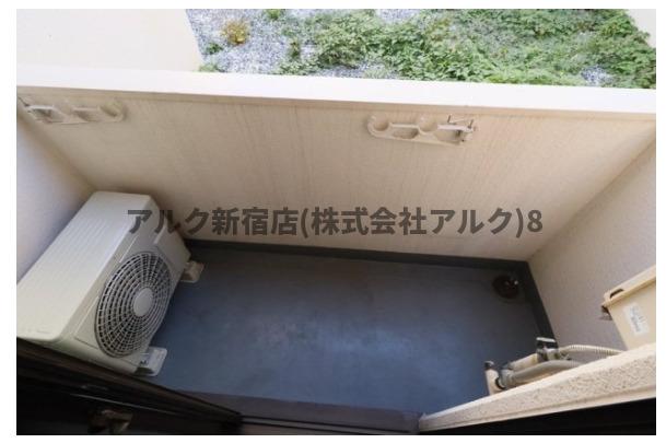 バルコニー　お洗濯にも便利なバルコニー付き