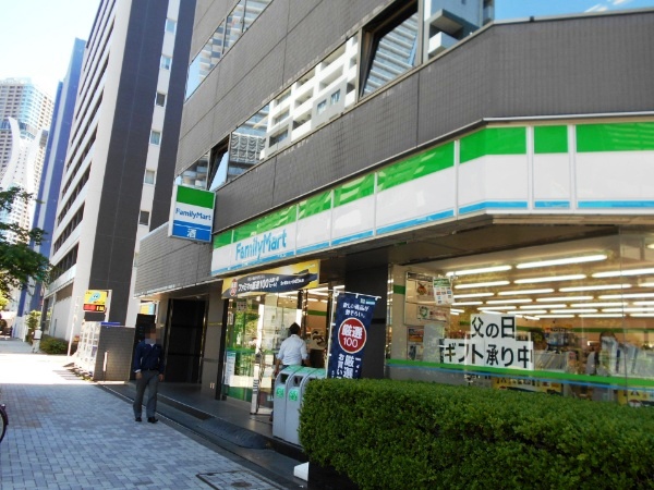 コンビニ　ファミリーマート新川中央大橋店（コンビニ）まで85m