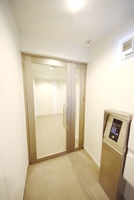 エントランス　★お問い合わせはタウンハウジング祖師ヶ谷大蔵店まで★