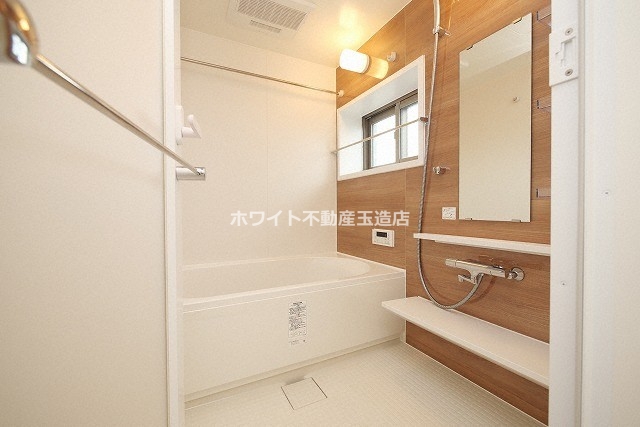地下鉄谷町線 四天王寺前夕陽ケ丘駅 徒歩7分 10階建 築4年の風呂写真