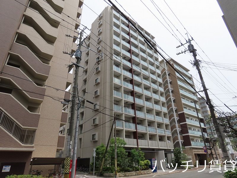 地下鉄箱崎線 箱崎宮前駅 徒歩4分 13階建 築11年の外観写真