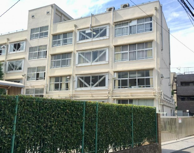 中学校　練馬区立田柄中学校（中学校）まで562m