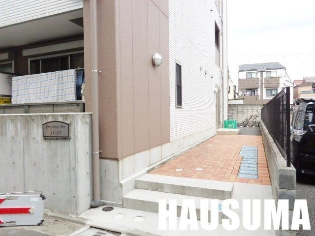 アンプルールフェール十条の外観写真