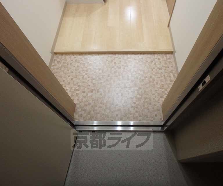 玄関　玄関です。