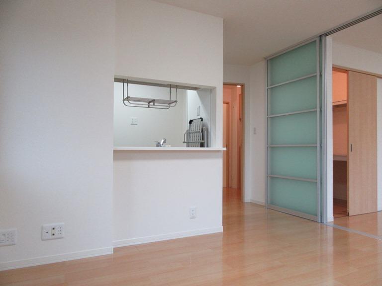 居室・リビング　写真は別部屋です