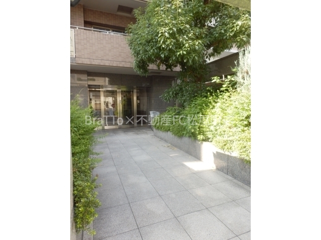 エントランス　マンション共用部分
