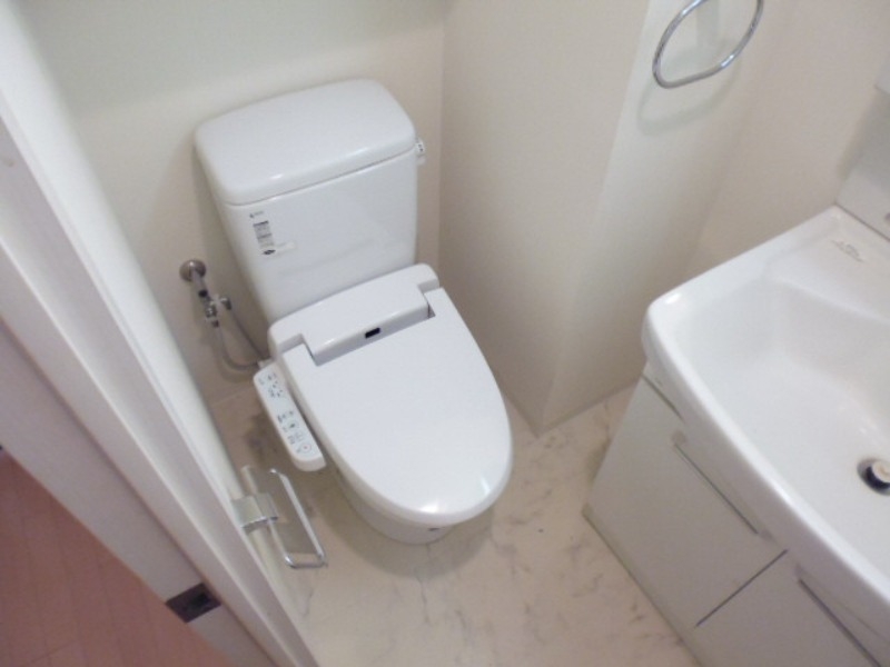 トイレ　きれいなトイレです