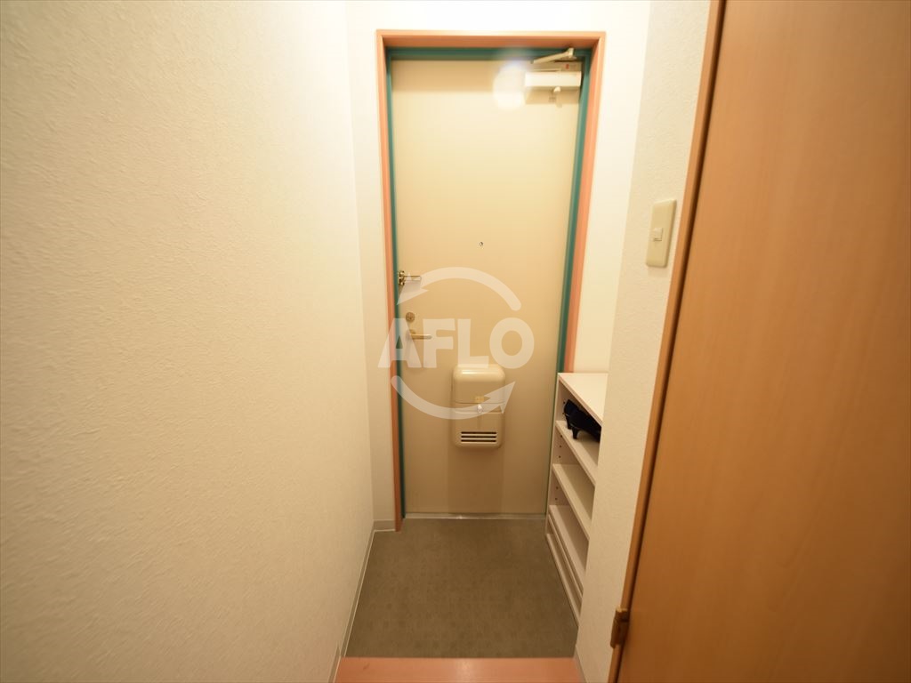 玄関　リバーライズ谷町　玄関