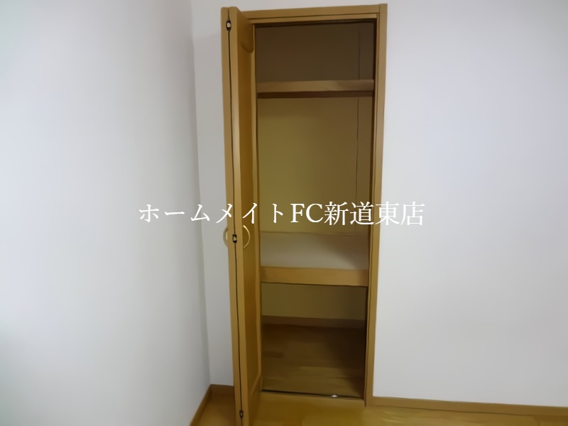 収納　シューズボックス