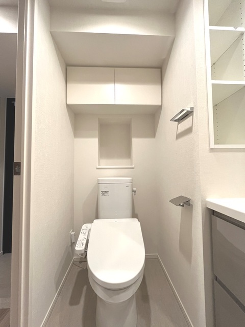 トイレ　※写真は同タイプ住戸です。