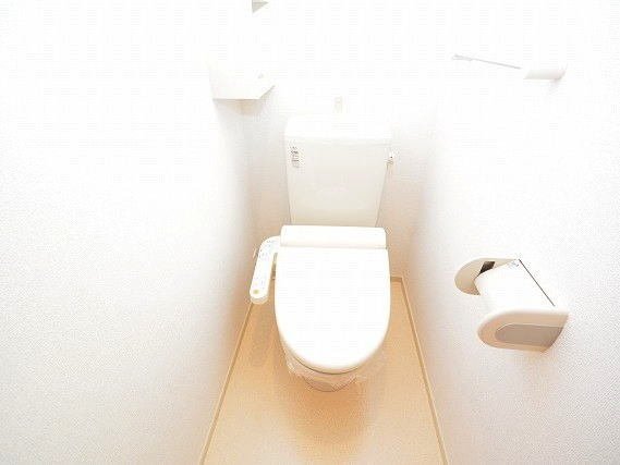 トイレ　ゆったりとした空間のトイレです