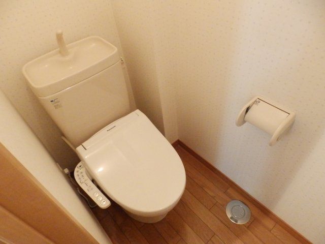 トイレ　温水洗浄暖房便座