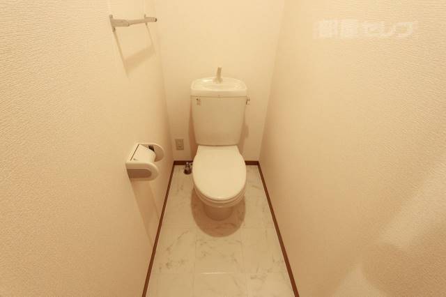 トイレ　※１０２号室内装写真参照
