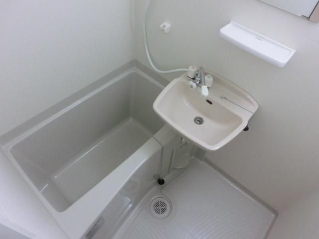 バス・シャワールーム　バス・トイレ別々のお風呂