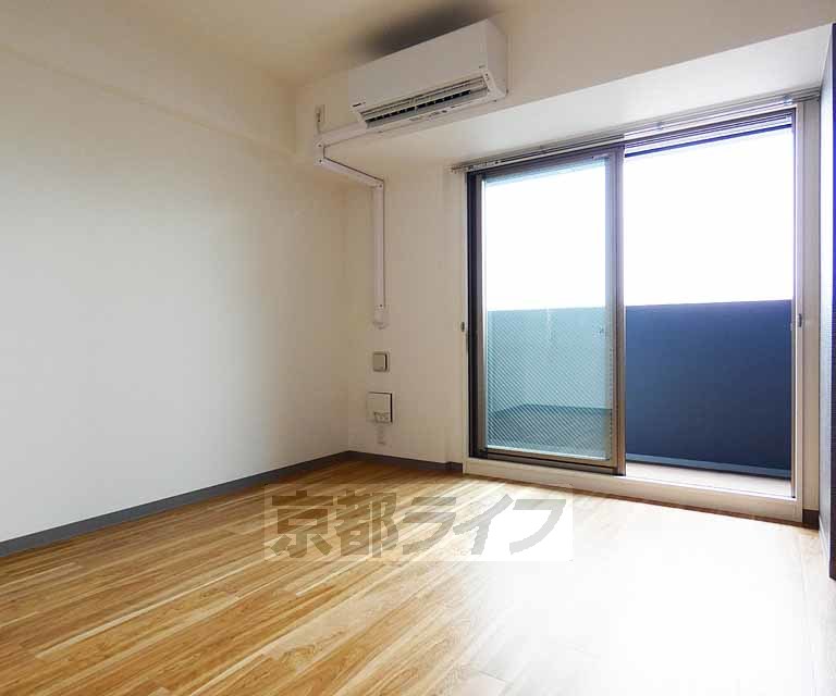 居室・リビング　きれいなお部屋です。