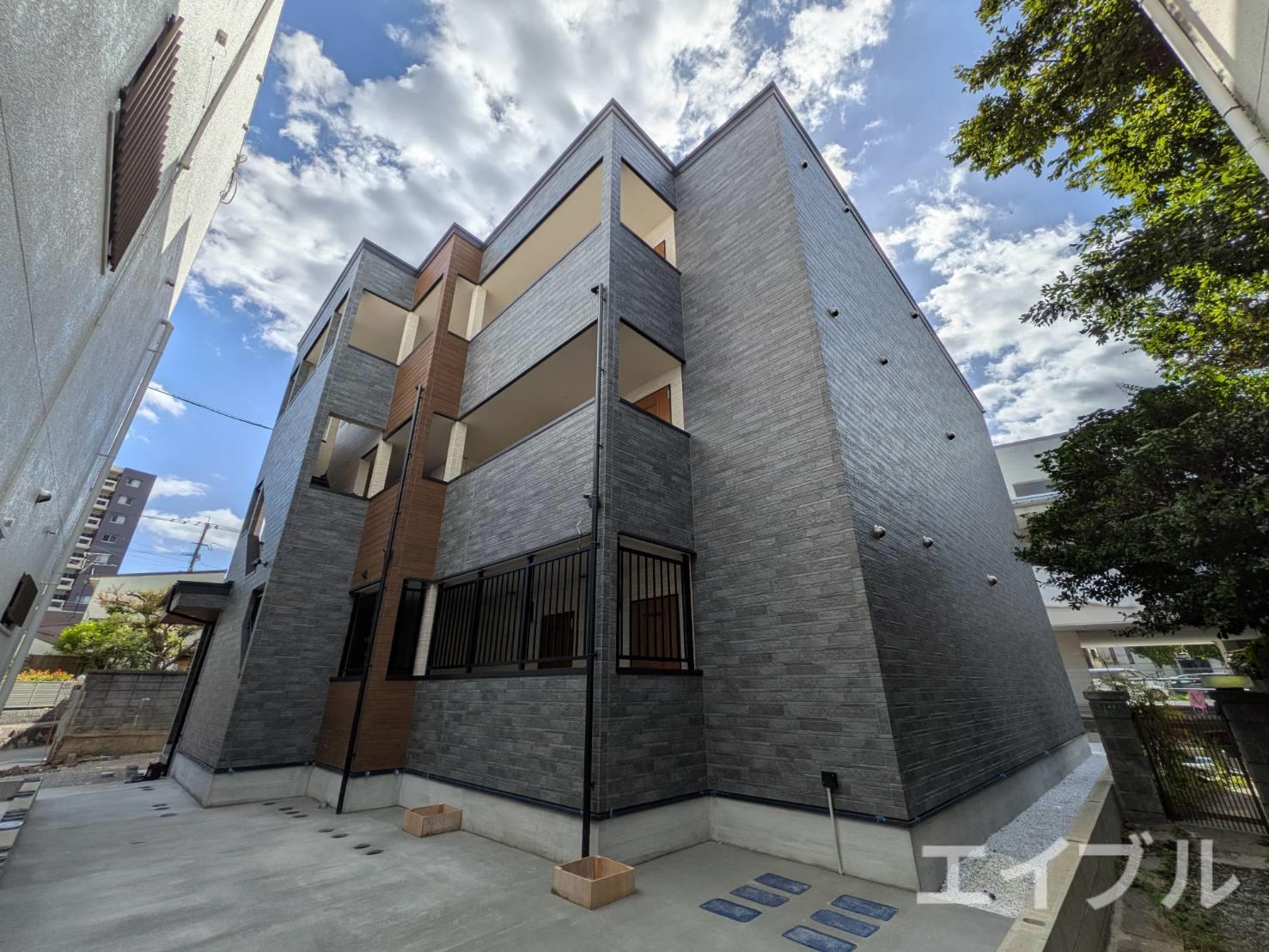 建物外観　建築中