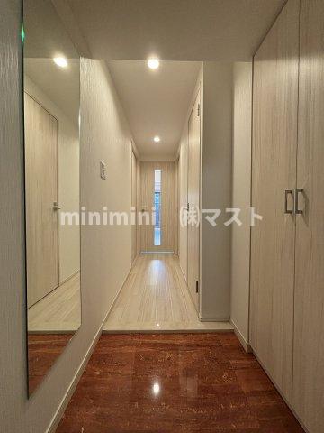 その他　※偶数階は茶系のお部屋です。