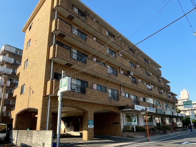 建物外観　ＲＣ造のオートロックマンション♪