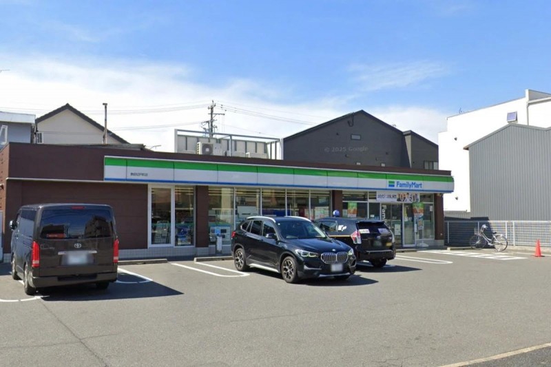 コンビニ　ファミリーマート 熱田切戸町店（コンビニ）まで430m