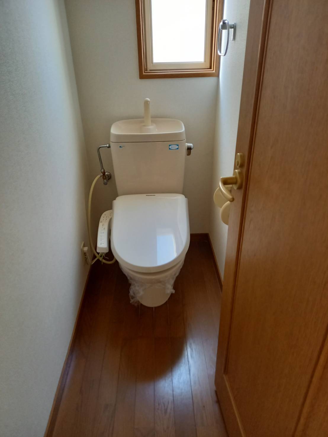 トイレ　１Ｆトイレウォシュレット付