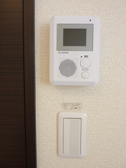 セキュリティ　モニター付きインターホン
