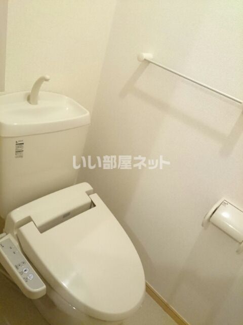 【ベルビューコート花園　Ｂのトイレ】
