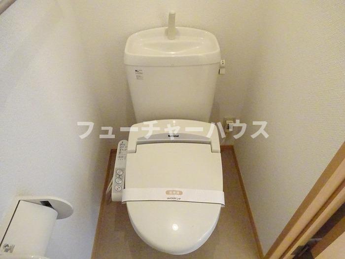 【コンフォール　Ａのトイレ】