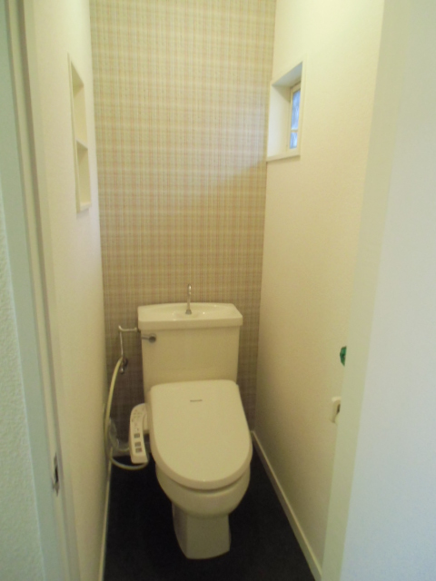 コーポラス新富のトイレ写真