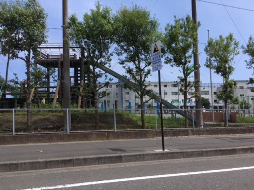 小学校　静岡市立長田南小学校（小学校）まで822m
