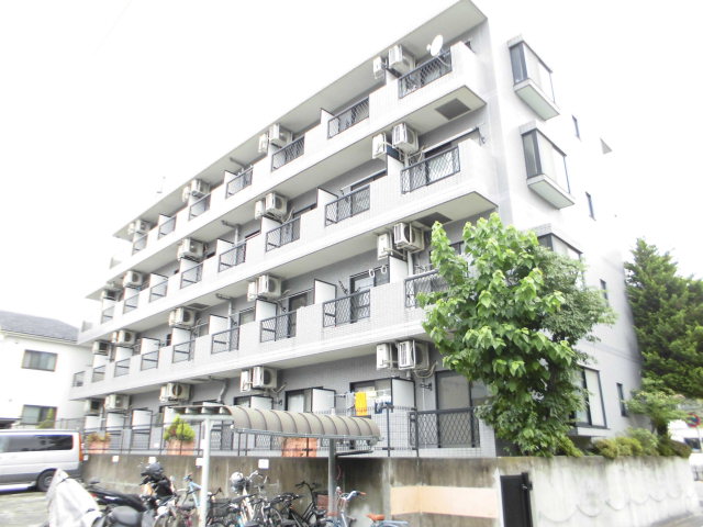 建物外観　全室南向き！インターネット無料！多摩美術大学すぐ近く！