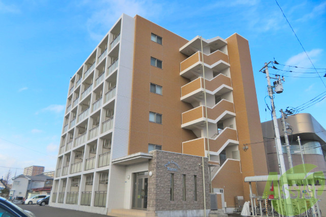 名取市増田のマンションの建物外観