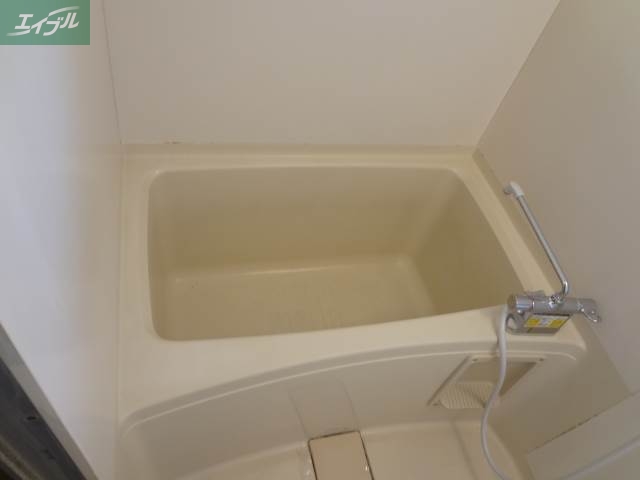 バス・シャワールーム　バスルーム