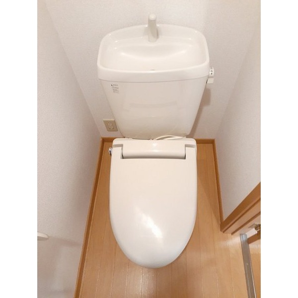 トイレ　現状優先