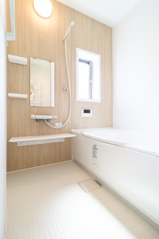 バス・シャワールーム　図面と現状に相違がある場合には現状を優先