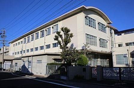 【名古屋市中村区北浦町のマンションの中学校】