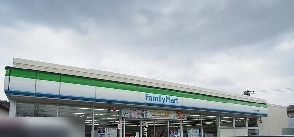 コンビニ　ファミリーマート 松江下東川津（コンビニ）まで550m