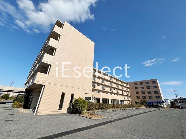 建物外観　フルリノベーション済みのRC造マンションです。