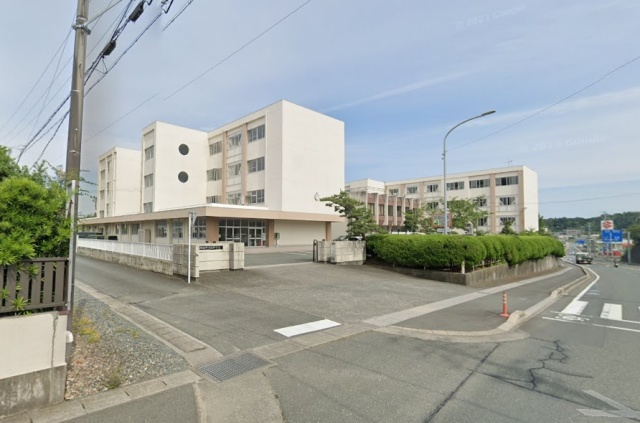 中学校　湖西市立湖西中学校（中学校）まで1943m