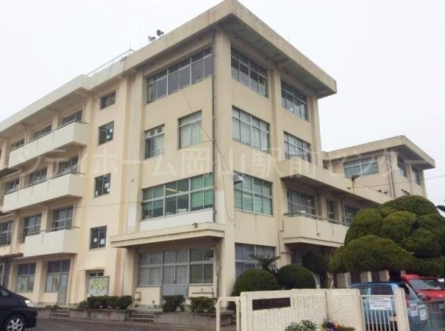 中学校　岡山市立西大寺中学校（中学校）まで1464m