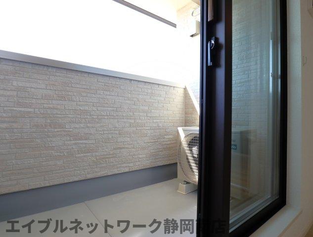 バルコニー　広々としたバルコニーです