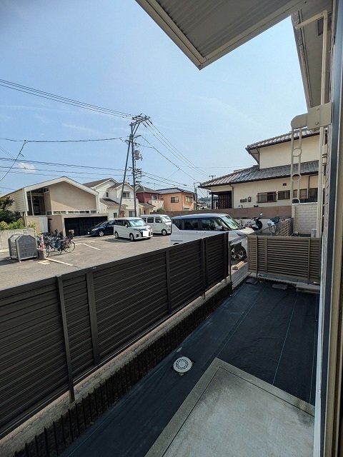 バルコニー　同物件別号室の写真