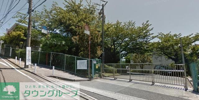 中学校　★★秋葉中学校（中学校）まで1060m