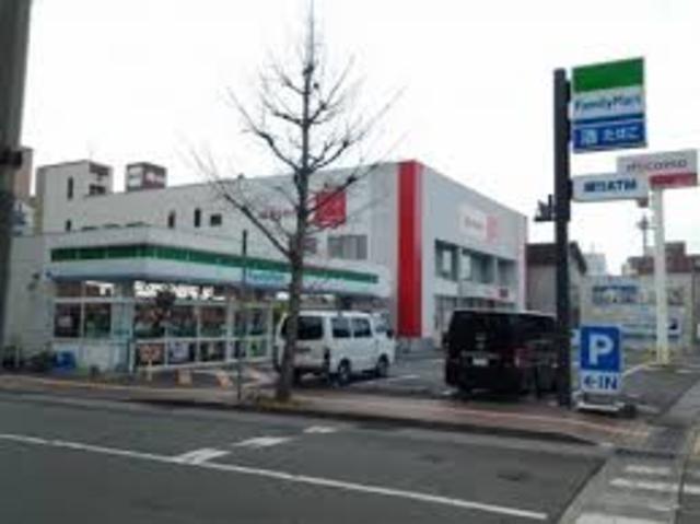 コンビニ　ファミリーマート　ジミー姫路市役所南（コンビニ）まで554m