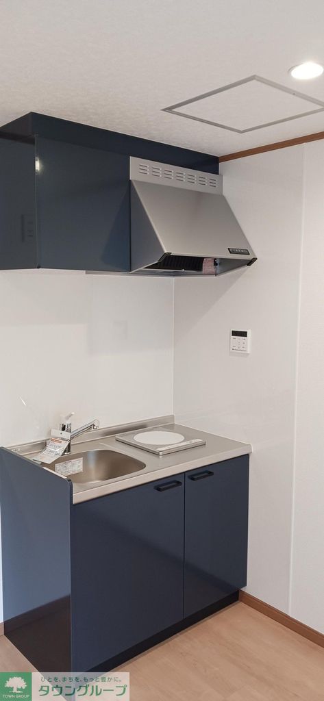 キッチン　玄関