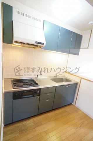 キッチン　参考、同建物・反転間取りの号室