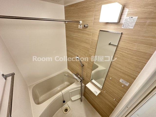 バス・シャワールーム　※同物件他部屋写真 反転、色違いの場合有 現況優先